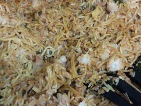 ホットプレートで作る 大皿そばめし